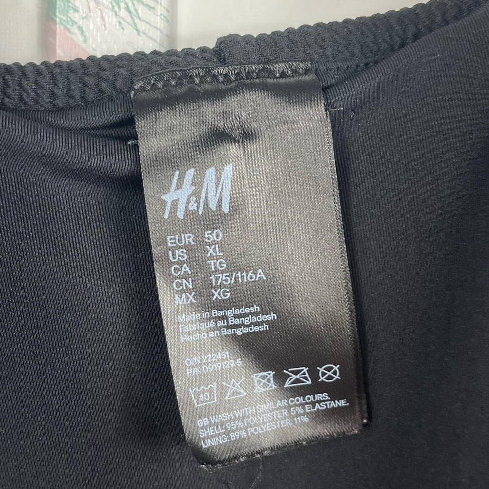 H&M Black High Leg Ribbed Swimsuit V-neck XL - Picture 8 of 9